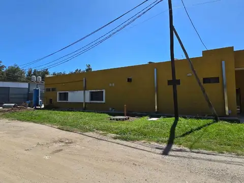 Venta Galpón y Oficina Com. Parque Industrial Villa Allende