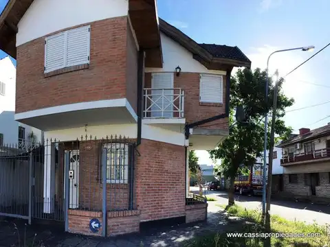 Depto Tipo Casa en Venta de 6 ambientes