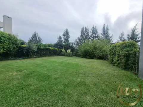 Terreno en Venta en Los Olivares, USD 120.000