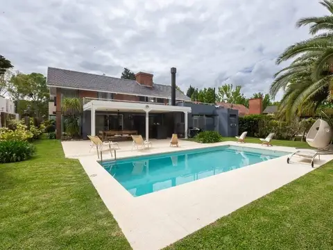 VENTA CASA 5 AMB EN BARRIO LOS CARDALES COUNTRY CLUB