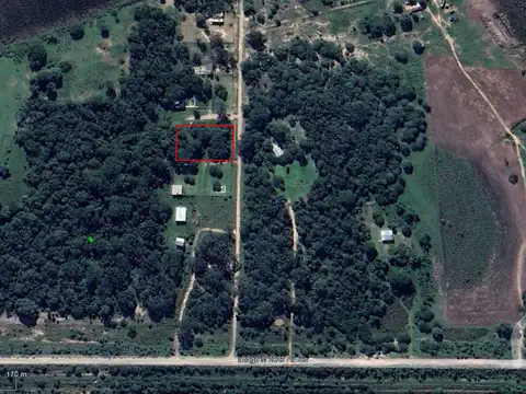 Av Sarmiento y terraplen