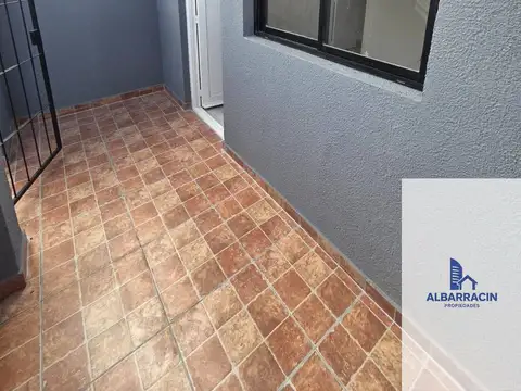 Depto Tipo Casa 3 ambientes con 1 baño