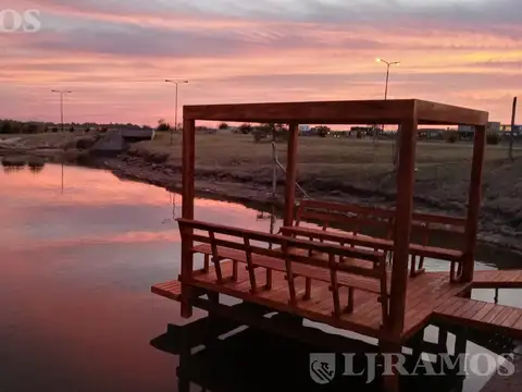 José Hernández  al 6400