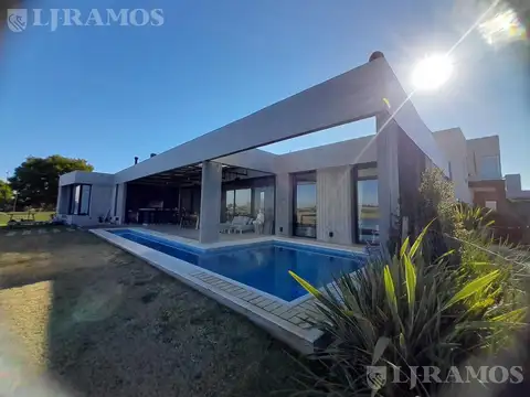 Casa en Alquiler Temporal A Estrenar