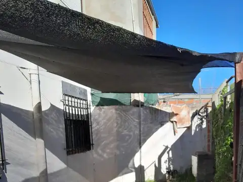 Depto Tipo Casa en Venta en Manuel B Gonnet, USD 31.000