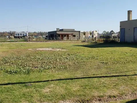 Terreno en Venta 20  mts Frente