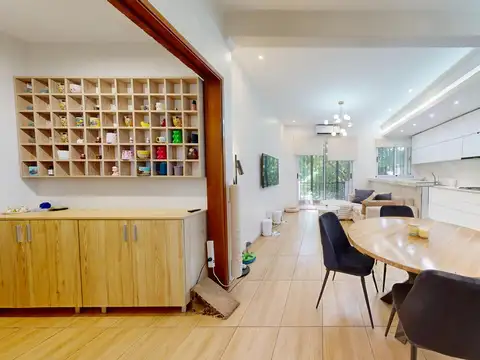 Depto Tipo Casa en Venta en Flores, USD 195.000