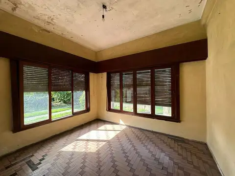 VENTA CASA Y  LOTE LINDERO BERAZATEGUI