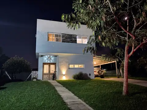 Casa en venta  y alquiler temporal en Santa Guadalupe  Pilar del Este | VCO Propiedades