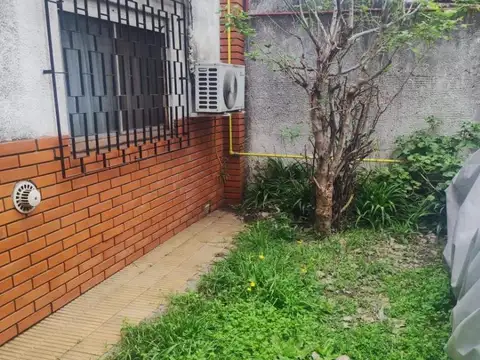 Casa en Venta con 4 cocheras