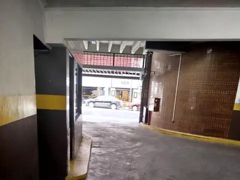 Imperdible Cochera en Venta en Palermo! Ideal para Auto o Camioneta