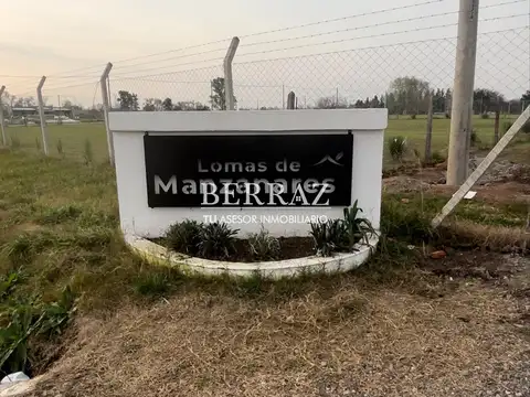 Lote venta de 600 m2 en Lomas de Manzanares Pilar