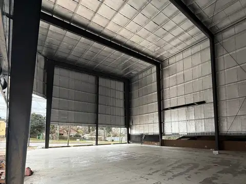 Alquiler galpón Benavidez centro