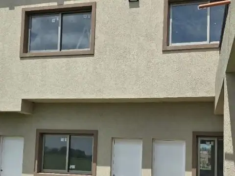 Casa en Venta con 4 cocheras