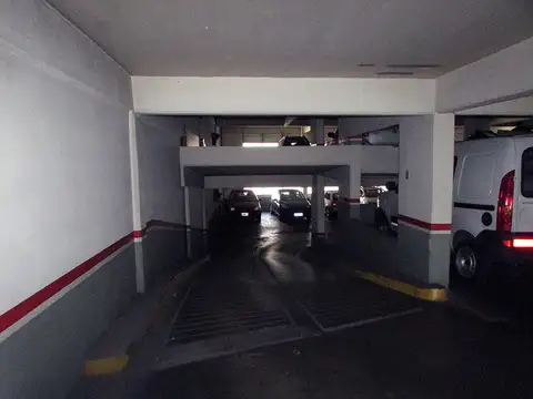 Alquiler cochera fija cubierta e individual en la mejor ubicación de Caballito