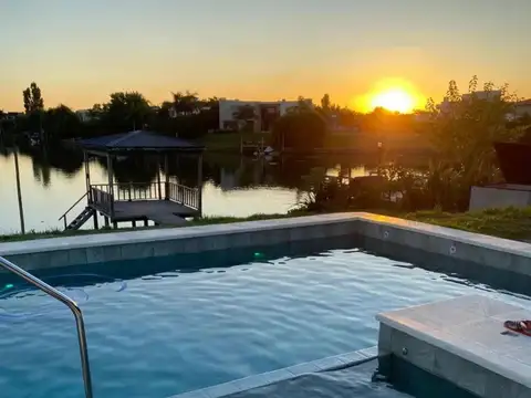 Casa 5 ambientes con 2 baños