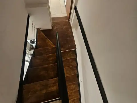 Se alquila departamento interno