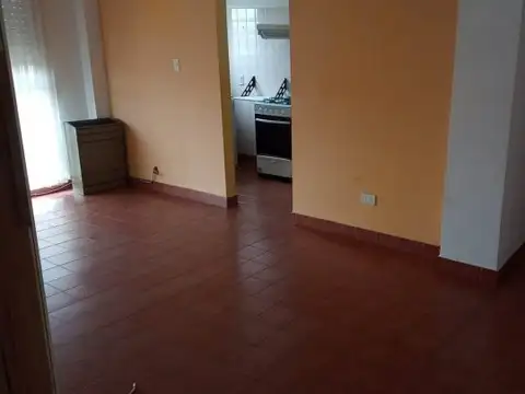 calle 34 y 37 , Piso 2