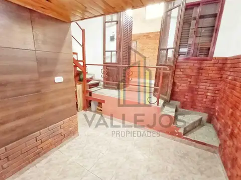 Depto Tipo Casa en Venta 50 años