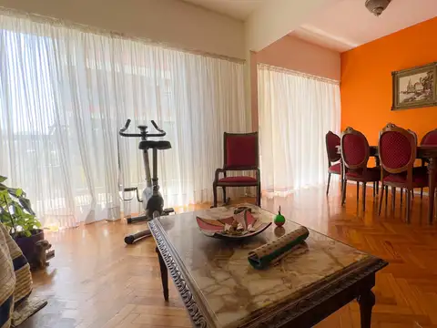 Departamento 3 ambientes, al frente con balcón apto crédito