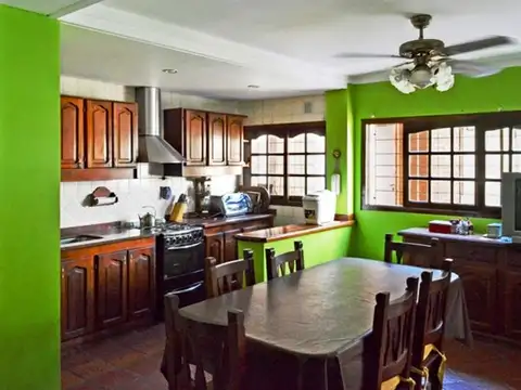 Casa en Alquiler en Villa del Parque, $ 3.500.000