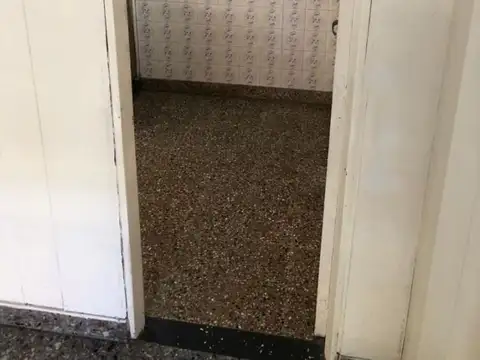 Depto Tipo Casa en Venta 40 años