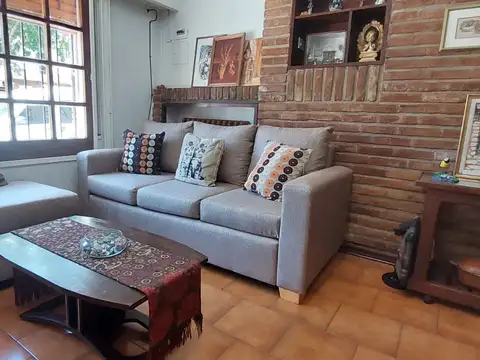 Casa en Venta en Liniers, USD 245.000