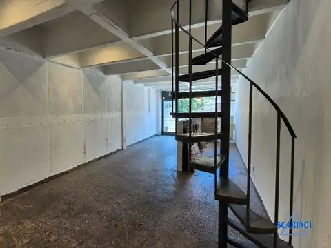 Local en Alquiler en Villa Raffo, $ 680.000