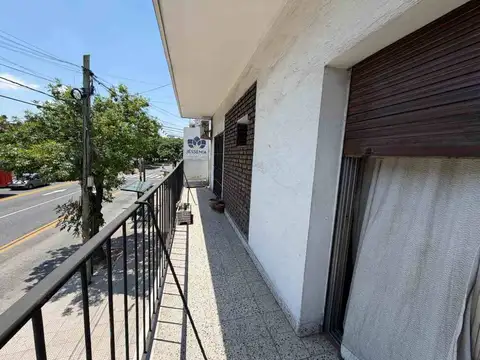 Depto Tipo Casa en Venta en Liniers, USD 96.000