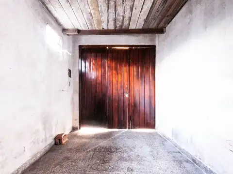 PH al Fte. 3 Amb c patio, cochera y terraza. Venta