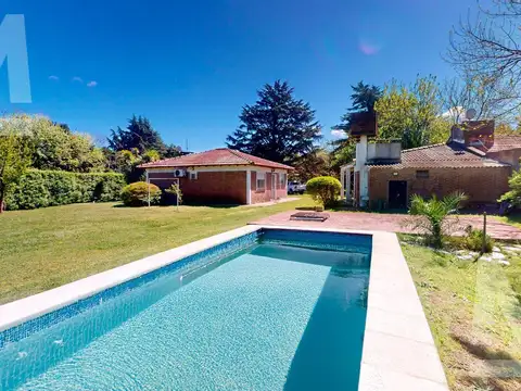 Excelente casaquinta en venta  en Etcheverry