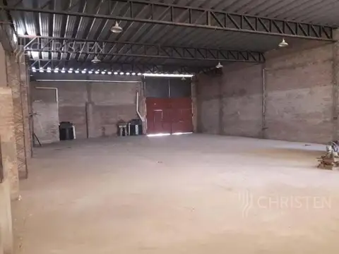 Galpón en  venta. A metros de Av. Blas Parera al 9800