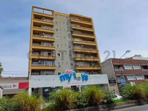 Av Hipolito Yrigoyen 8400, Piso 0