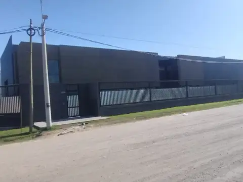 Galpon en Venta en Burzaco, USD 950.000