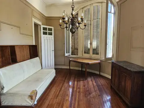 Depto Tipo Casa en Venta 85 años