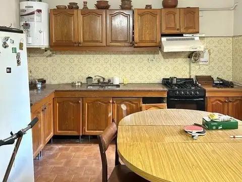 Casa 5 ambientes con 3 baños