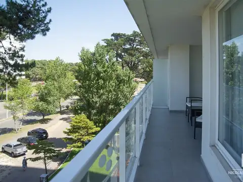 Departamento en venta de 2 dormitorios, proximo al Shopping.