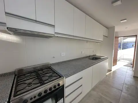 Departamento 3 ambientes con 2 baños