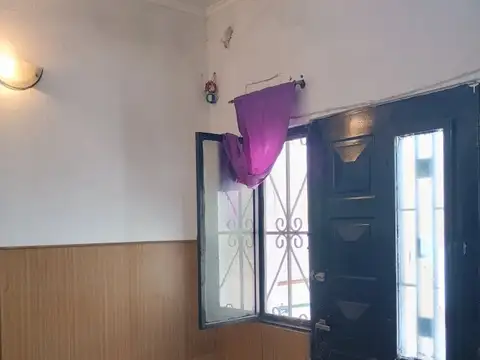 VENTA PH 2 AMBIENTES EN CASEROS- A RECICLAR