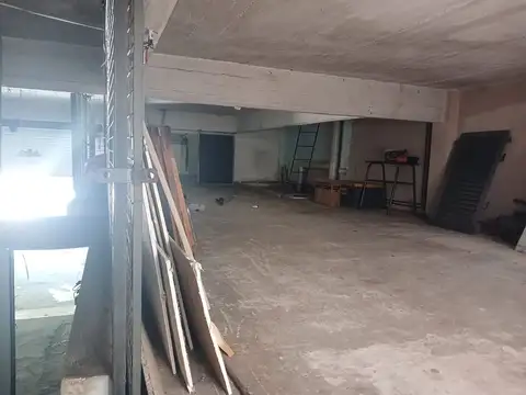 Galpon en Venta en Parque Avellaneda, USD 165.000