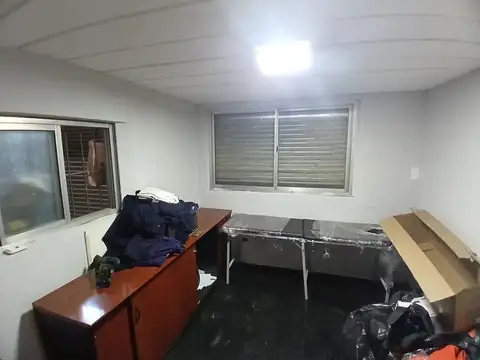 Galpon en Venta en Parque Avellaneda, USD 165.000