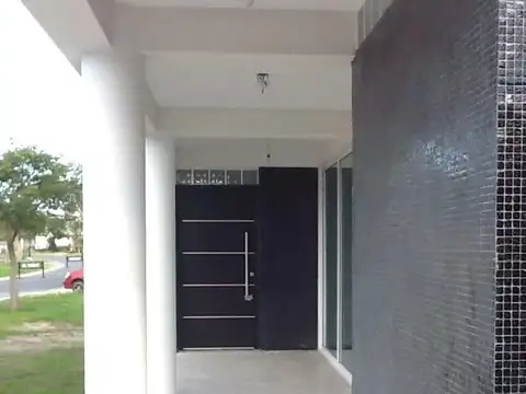 Casa en Venta en Los Lagos 4 dormitorios, Nordelta 100