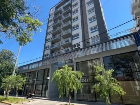 Alquiler 2 ambientes con cochera en Ituzaingo Norte