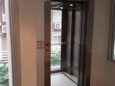 Oficina en Alquiler en Acassuso, USD 2.500