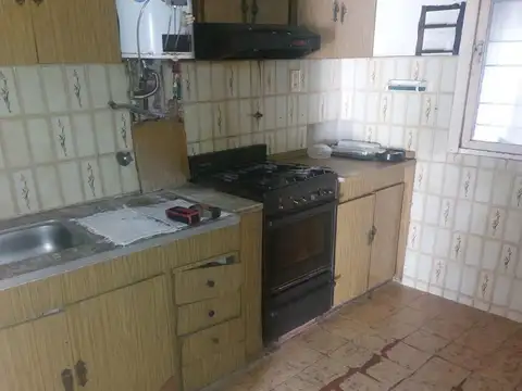 Casa - Venta - Argentina, Lanús - Chaco 3400