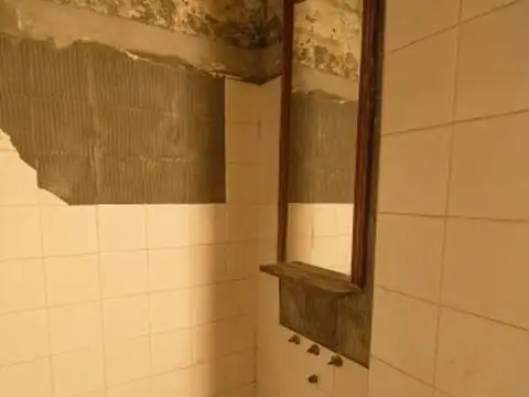 Olavarría 400 , Piso 0