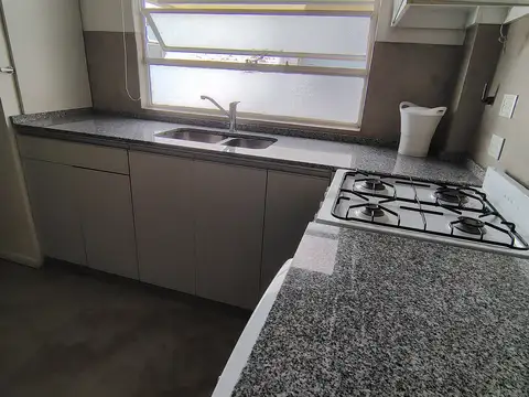 Depto Tipo Casa en Alquiler 35 años