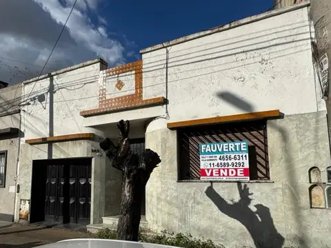 CASA TODA EN PLANTA BAJA. RAMOS MEJIA CENTRO. VENTA