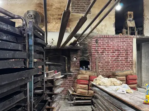 Local en Venta en Manuel B Gonnet, USD 200.000