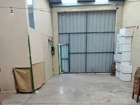 Galpon en Venta en Las Campanas, USD 145.000